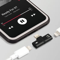 Promate iHinge LT 2-in-1 Audio and Charging Adapter