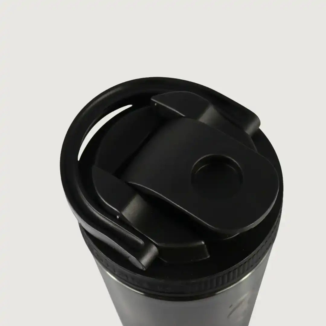 Ice Shaker Protein Shaker - 26oz - Protein Mixer - Pro Sports | Shop online in Kuwait