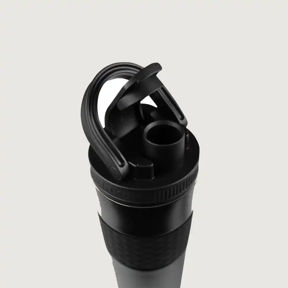 Ice Shaker Skinny Shaker - 20oz - Protein Mixer - Pro Sports | Shop online in Kuwait