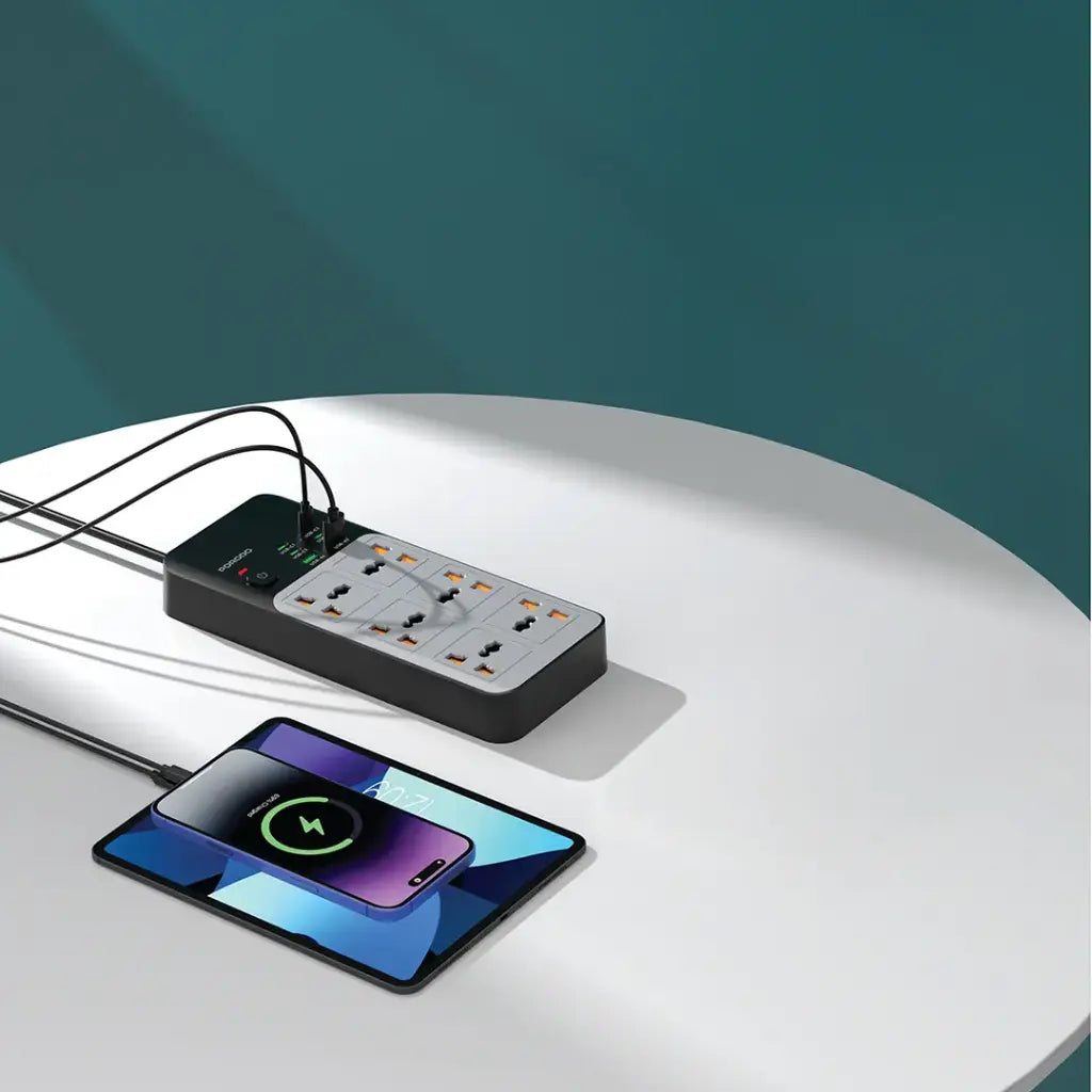 Porodo PDFWCH099 / PDFWCH100 3000W Universal Power Strip with 6 USB Ports UK